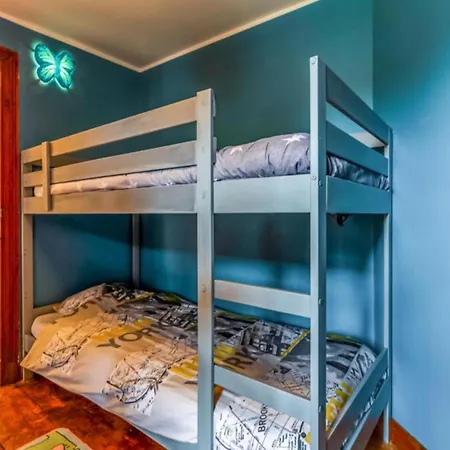 Spacious Castle With Garden In