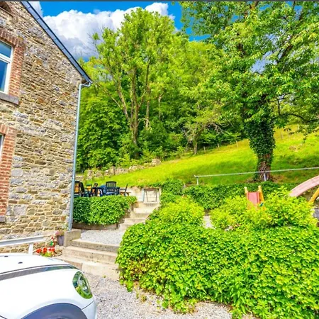 Holiday home Spacious Castle With Garden In