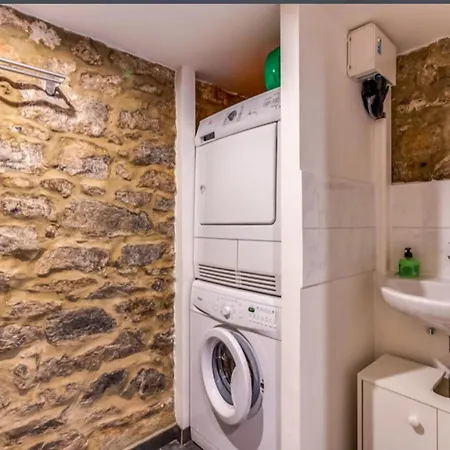 בית נופש Spacious Castle With Garden In *