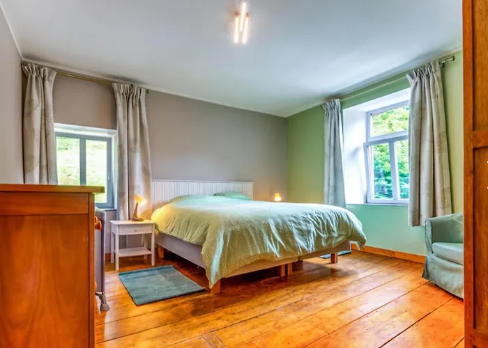 Spacious Castle With Garden In * Aywaille