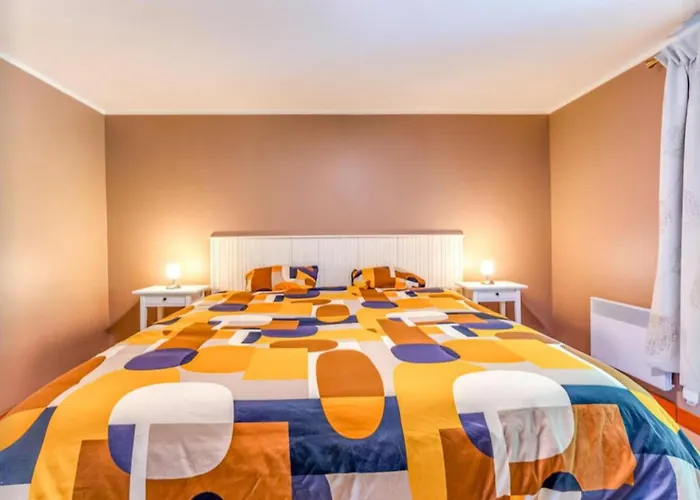 Spacious Castle With Garden In *