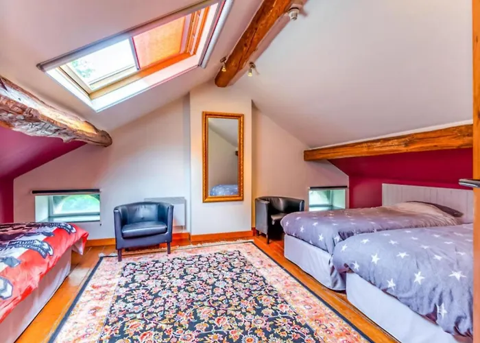 Holiday home Spacious Castle With Garden In Aywaille