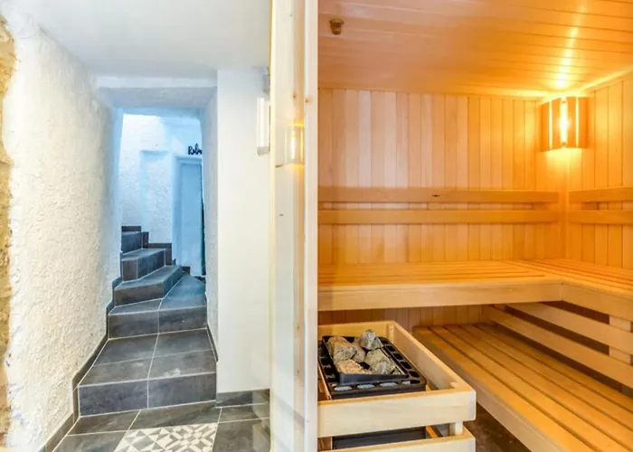 Spacious Castle With Garden In *