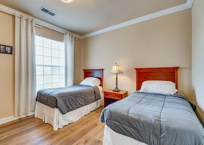 Spacious Castle With Garden In Aywaille